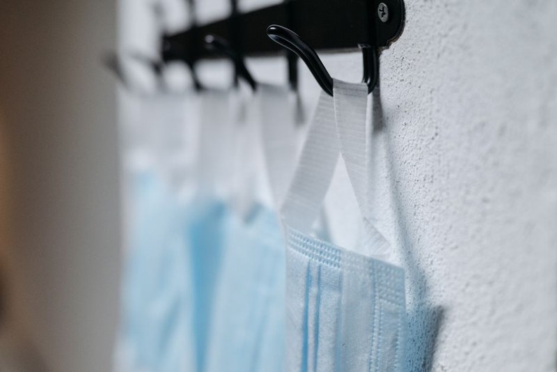 Wall-Mounted Key Organizer Rack